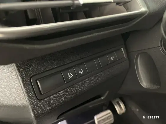 PEUGEOT 5008 II - voiture d'occasion - Photo 15