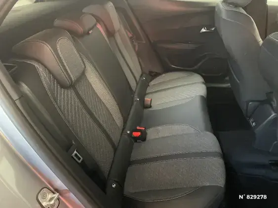 PEUGEOT 2008 II - voiture d'occasion - Photo 11