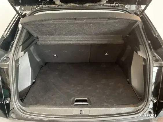 PEUGEOT 2008 II - voiture d'occasion - Photo 7