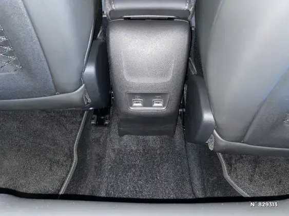 PEUGEOT 208 II - voiture d'occasion - Photo 26
