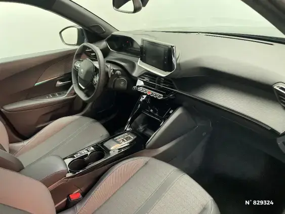 PEUGEOT 2008 II - voiture d'occasion - Photo 10