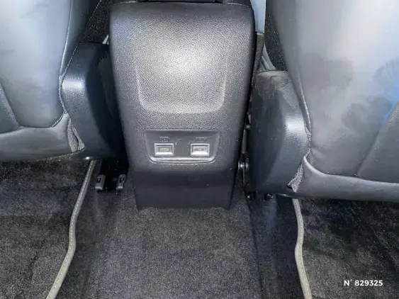 PEUGEOT 208 II - voiture d'occasion - Photo 26