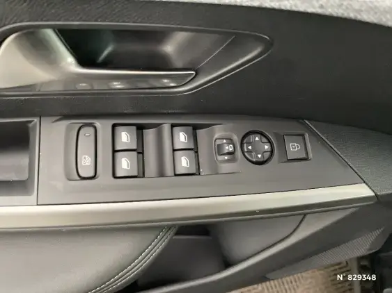 PEUGEOT 3008 III - voiture d'occasion - Photo 15