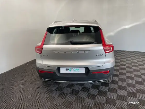 VOLVO XC40 - voiture d'occasion - Photo 6