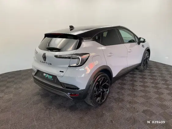 RENAULT CAPTUR II - voiture d'occasion - Photo 4