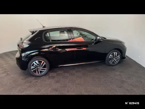 PEUGEOT 208 II - voiture d'occasion - Photo 5