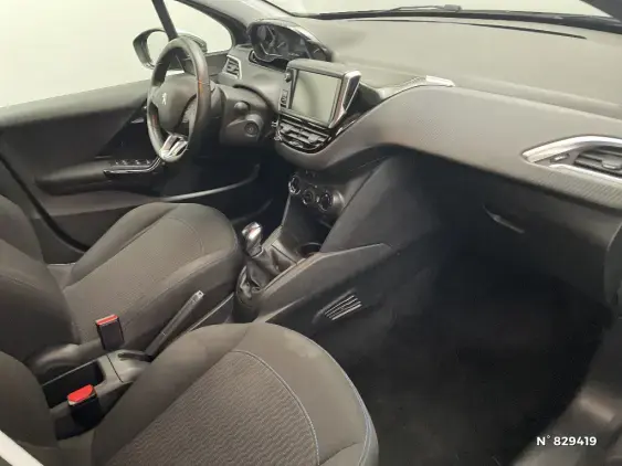 PEUGEOT 208 - voiture d'occasion - Photo 10