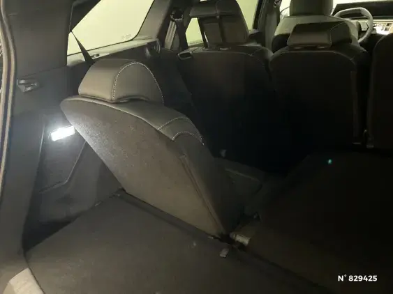 PEUGEOT 5008 III - voiture d'occasion - Photo 25
