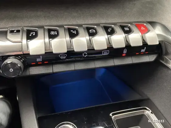 PEUGEOT 3008 II - voiture d'occasion - Photo 27