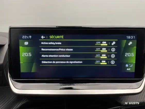 PEUGEOT 2008 II - voiture d'occasion - Photo 31