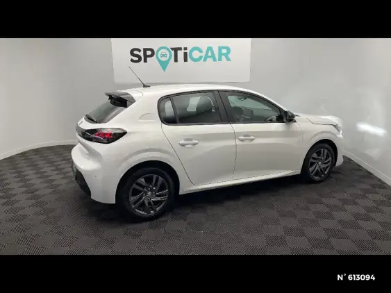 PEUGEOT 208 II - voiture d'occasion - Photo 5