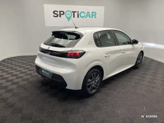 PEUGEOT 208 BUSINESS R II - voiture d'occasion - Photo 4