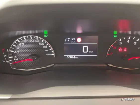 PEUGEOT 208 BUSINESS R II - voiture d'occasion - Photo 12