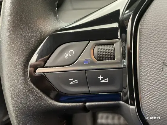 PEUGEOT 2008 II - voiture d'occasion - Photo 27