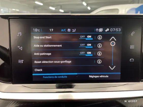 PEUGEOT 2008 II - voiture d'occasion - Photo 32