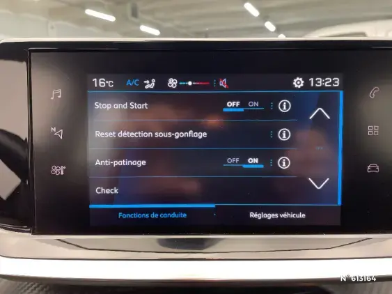 PEUGEOT 208 BUSINESS R II - voiture d'occasion - Photo 32