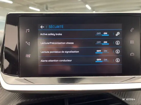 PEUGEOT 208 BUSINESS R II - voiture d'occasion - Photo 33