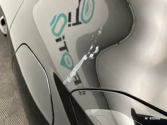 PEUGEOT 208 BUSINESS R II - voiture d'occasion - Photo 25