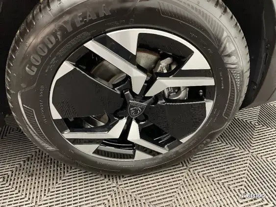 PEUGEOT 2008 II - voiture d'occasion - Photo 8