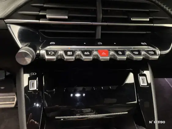 PEUGEOT 2008 II - voiture d'occasion - Photo 30