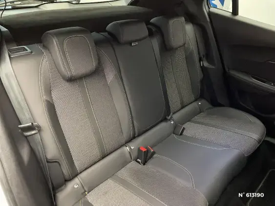 PEUGEOT 2008 II - voiture d'occasion - Photo 11