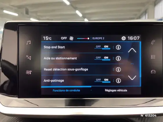 PEUGEOT 2008 II - voiture d'occasion - Photo 34