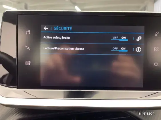 PEUGEOT 2008 II - voiture d'occasion - Photo 35