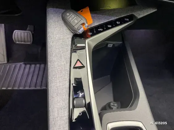 PEUGEOT 3008 III - voiture d'occasion - Photo 28