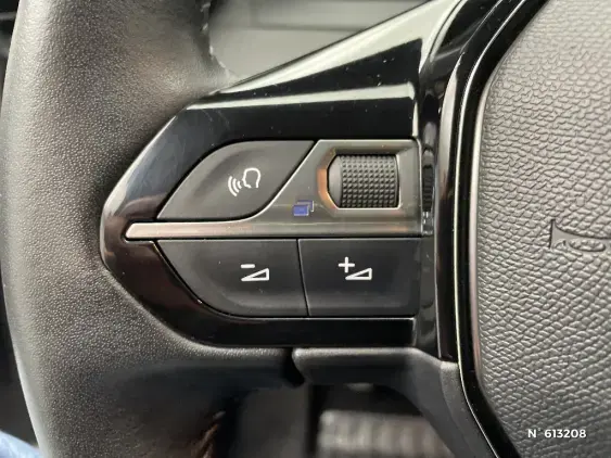 PEUGEOT 208 II - voiture d'occasion - Photo 27