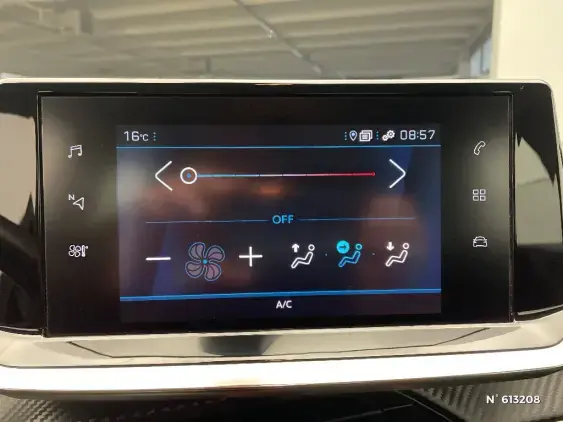 PEUGEOT 208 II - voiture d'occasion - Photo 31