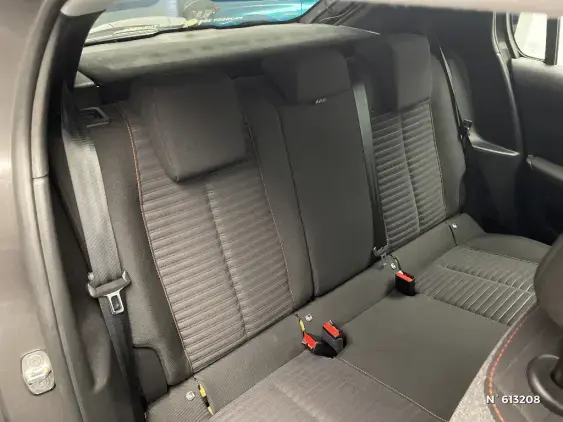 PEUGEOT 208 II - voiture d'occasion - Photo 11