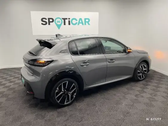 PEUGEOT 208 II - voiture d'occasion - Photo 4