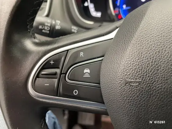 RENAULT SCENIC IV - voiture d'occasion - Photo 33