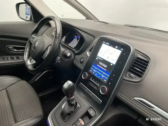 RENAULT SCENIC IV - voiture d'occasion - Photo 10