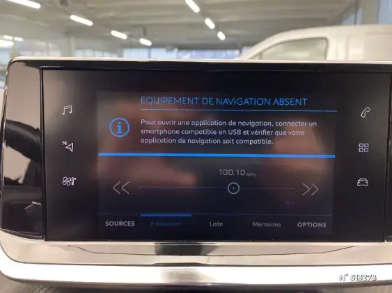 PEUGEOT 2008 II - voiture d'occasion - Photo 31