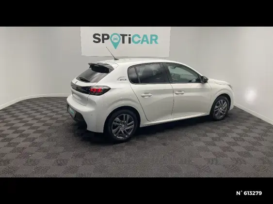 PEUGEOT 208 BUSINESS R II - voiture d'occasion - Photo 5