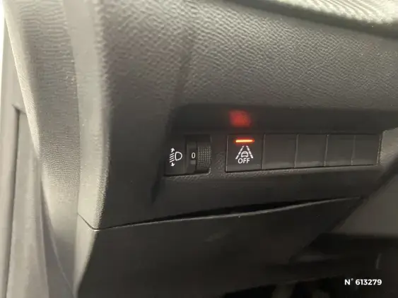 PEUGEOT 208 BUSINESS R II - voiture d'occasion - Photo 15