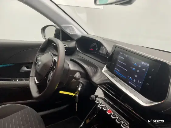 PEUGEOT 208 BUSINESS R II - voiture d'occasion - Photo 10