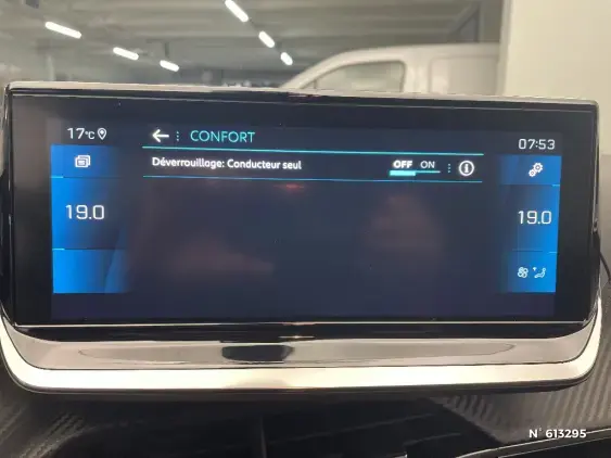 PEUGEOT 208 BUSINESS R II - voiture d'occasion - Photo 34