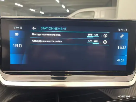 PEUGEOT 208 BUSINESS R II - voiture d'occasion - Photo 36