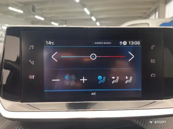 PEUGEOT 208 BUSINESS R II - voiture d'occasion - Photo 32