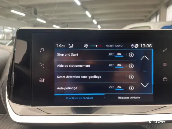 PEUGEOT 208 BUSINESS R II - voiture d'occasion - Photo 33