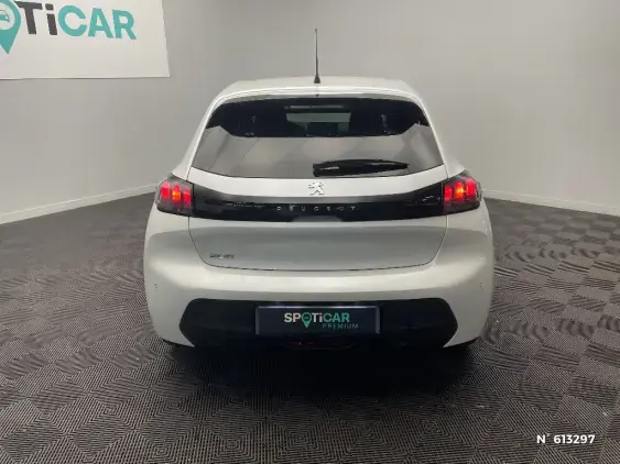 PEUGEOT 208 BUSINESS R II - voiture d'occasion - Photo 6