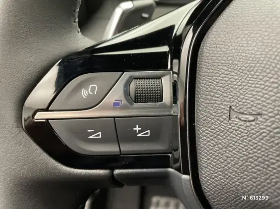 PEUGEOT 2008 II - voiture d'occasion - Photo 28