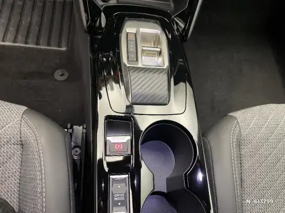 PEUGEOT 2008 II - voiture d'occasion - Photo 30