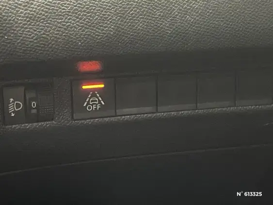 PEUGEOT 2008 II - voiture d'occasion - Photo 15