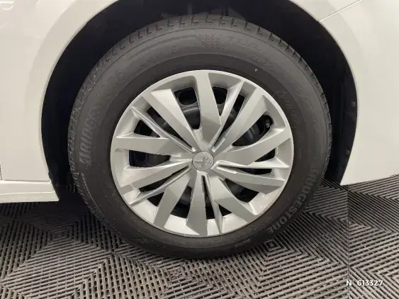 PEUGEOT 208 II - voiture d'occasion - Photo 8