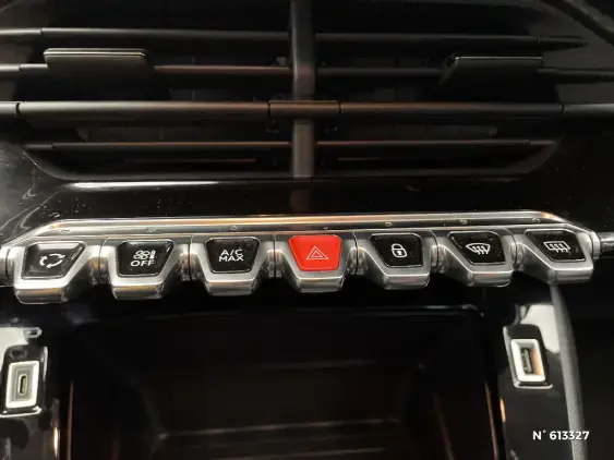 PEUGEOT 208 II - voiture d'occasion - Photo 14