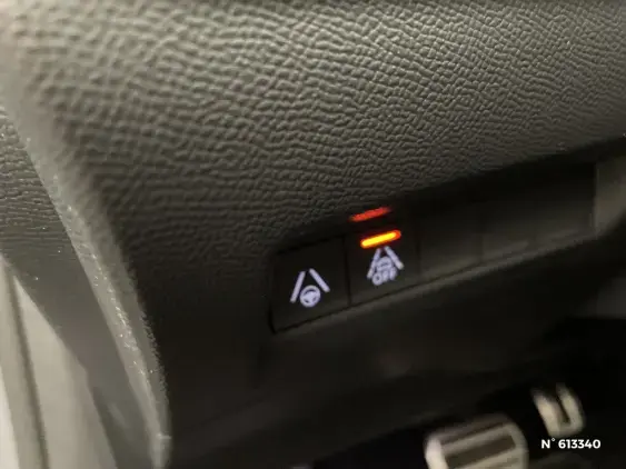 PEUGEOT 208 ELECTRIQUE II - voiture d'occasion - Photo 15