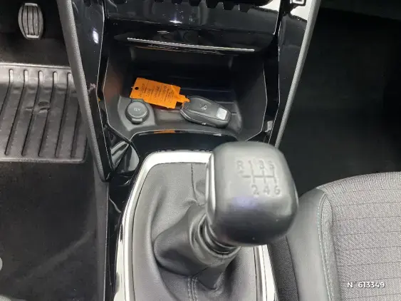 PEUGEOT 2008 II - voiture d'occasion - Photo 33